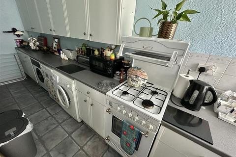 2 bedroom terraced house for sale, Headlands Street, Liversedge
