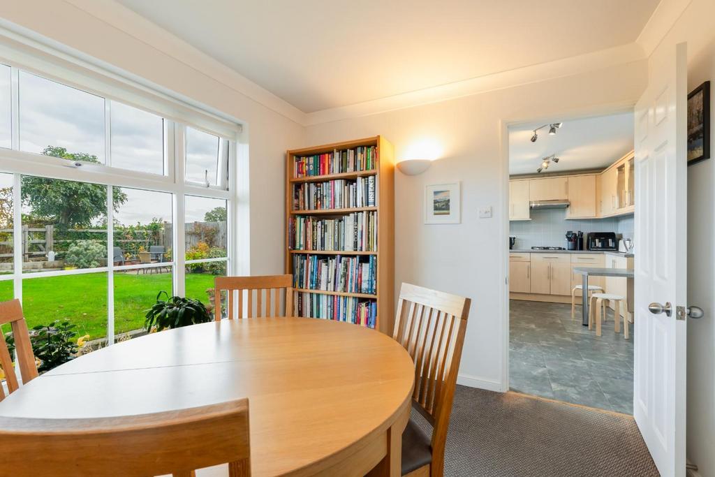 Dining room to kitchen-1.jpg