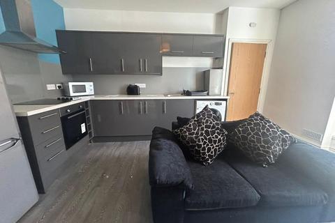 3 bedroom flat to rent, Hill Park Crescent, Flat 1, Plymouth PL4