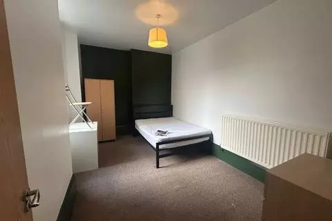 3 bedroom flat to rent – pohled 3