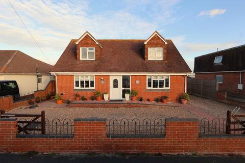 4 bedroom detached house for sale - Marshall Road, Hayling Island