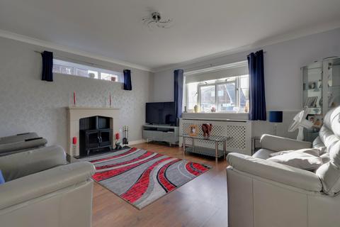 4 bedroom detached house for sale, Marshall Road, Hayling Island
