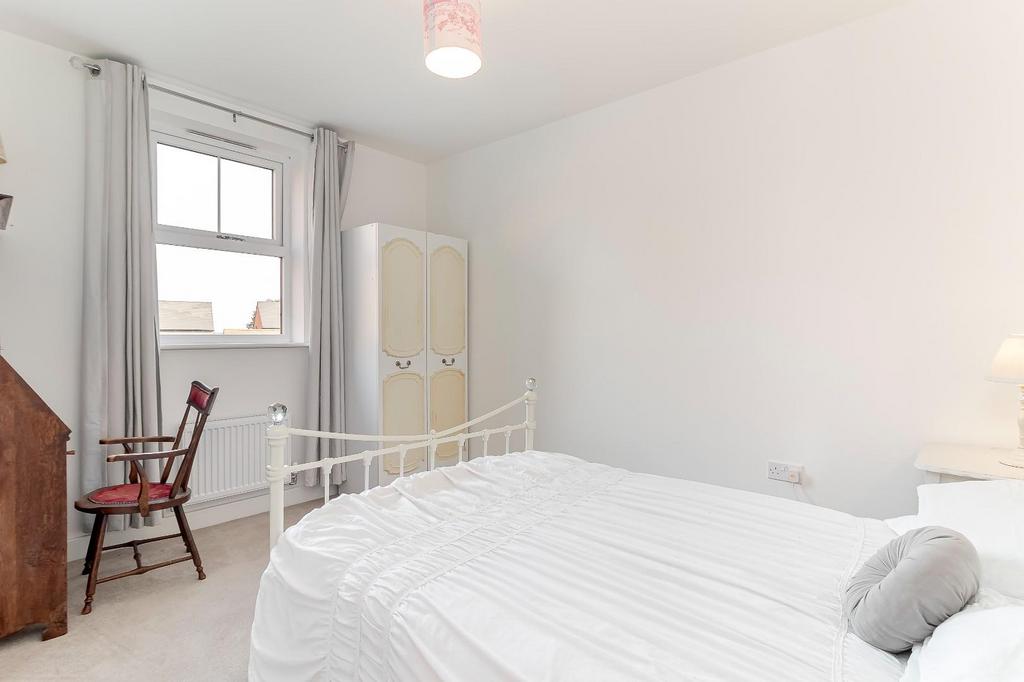 Bedroom 3.jpg