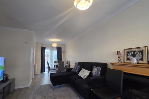 undefined, Cardinals Walk, Maidenhead, Berkshire, SL6