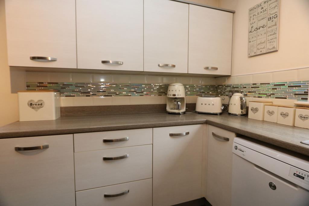Kitchen Breakfast Room