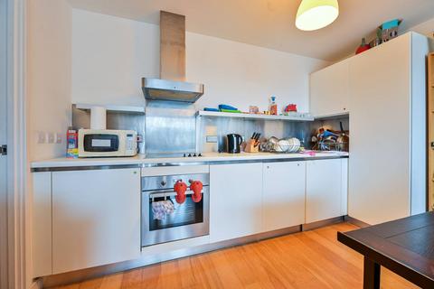 2 bedroom flat for sale, Steedman Street, Elephant and Castle, London, SE17