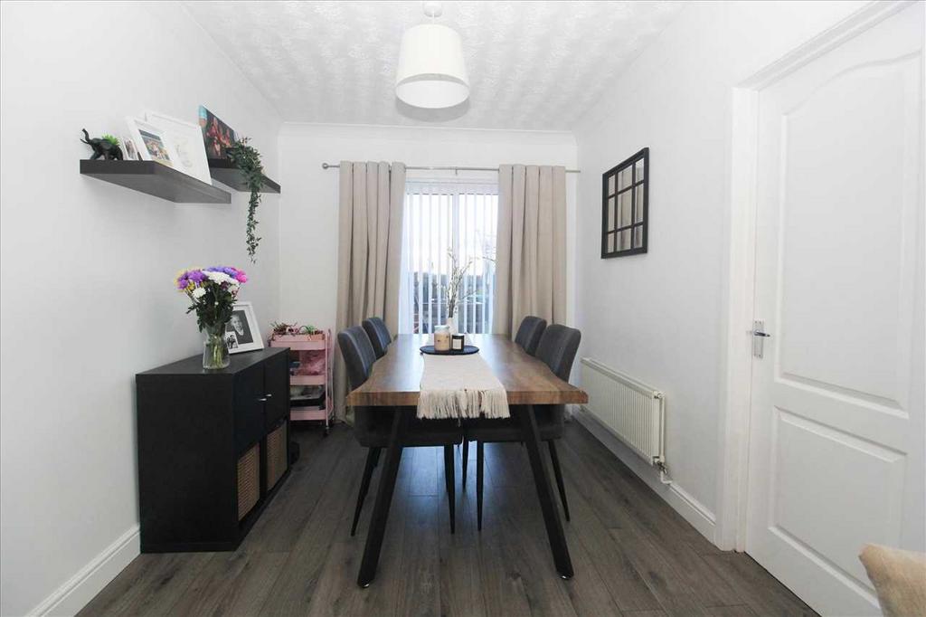 Dining Image
