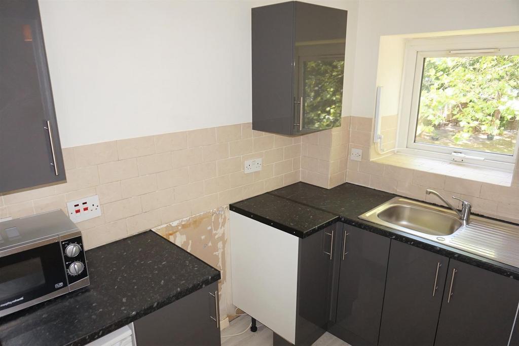 Fitted kitchen