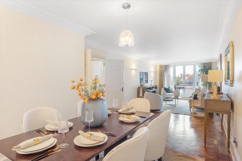 3 bedroom flat for sale, Wrights Lane, London, W8