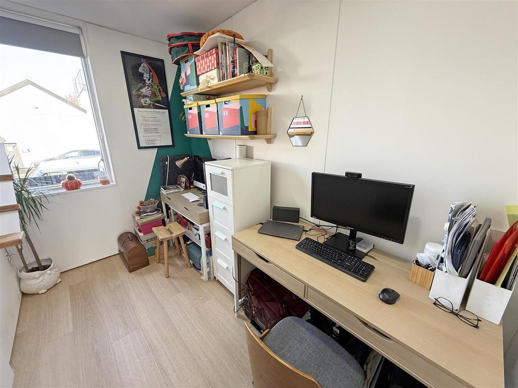 Smiths Dock Bedroom 3.jpg