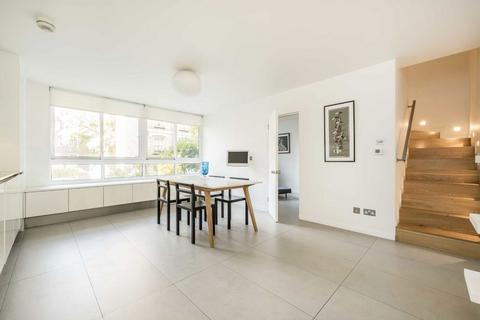 3 bedroom flat for sale, Cheyne Walk, London SW3
