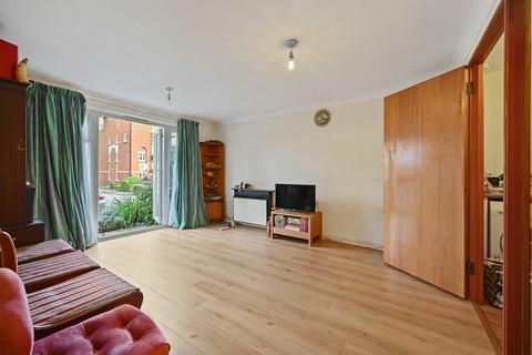 undefined, Beechwood Grove, London, W3