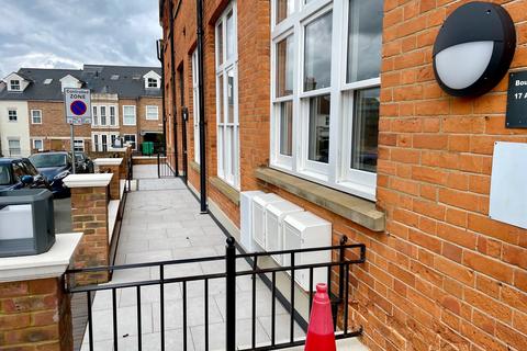 Office to rent, Lesbourne Rd Reigate RH2 7JS