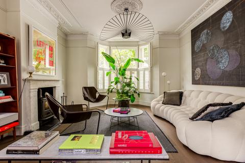 4 bedroom semi-detached house for sale, Henning Street, London, SW11