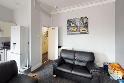 undefined, Headingley Avenue, Leeds LS6