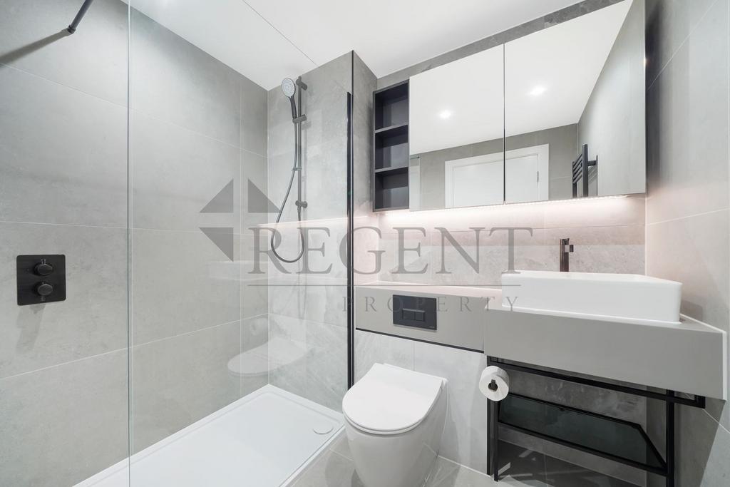 Main en-suite