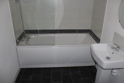 4 bedroom flat to rent, St John Divine Church, Liverpool