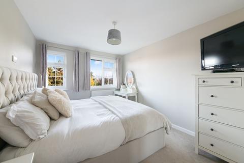 3 bedroom detached house for sale, Locks Meadow, Dormansland, RH7