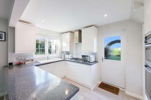 3 bedroom detached house for sale, Locks Meadow, Dormansland, RH7