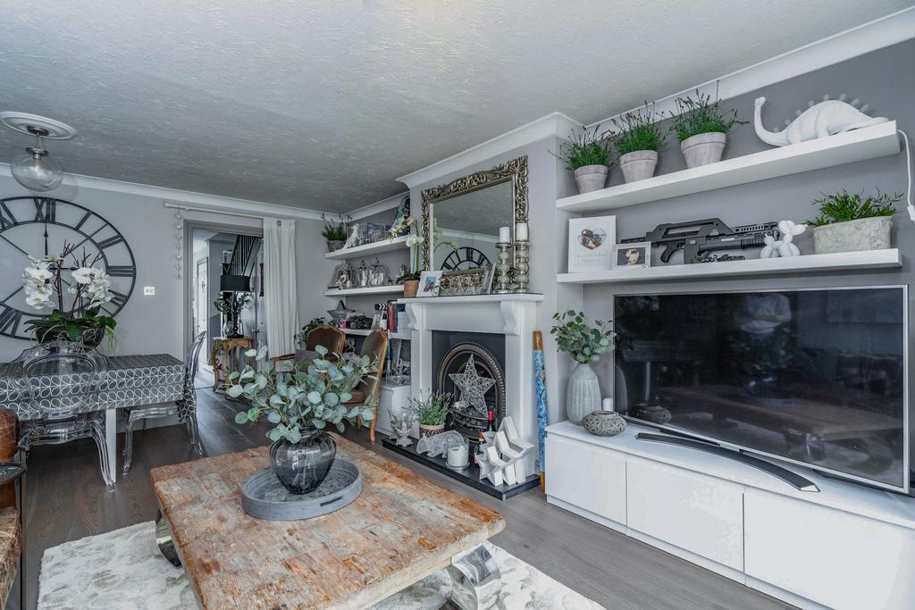 Living/Dining Room