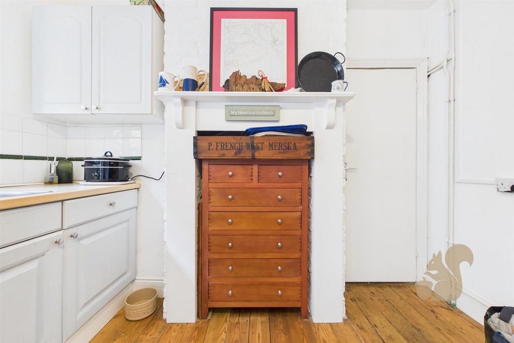 CAM03877 G0-PR0272-STILL017.jpg