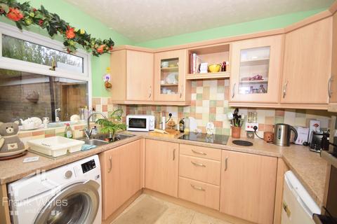 2 bedroom detached bungalow for sale, Broadwood Way, Lytham, Lancashire