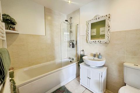 19 Paddock Way, Hatfield, Doncaster, DN7 6DY