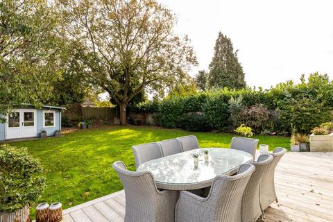 undefined, Nutfield Road, Merstham