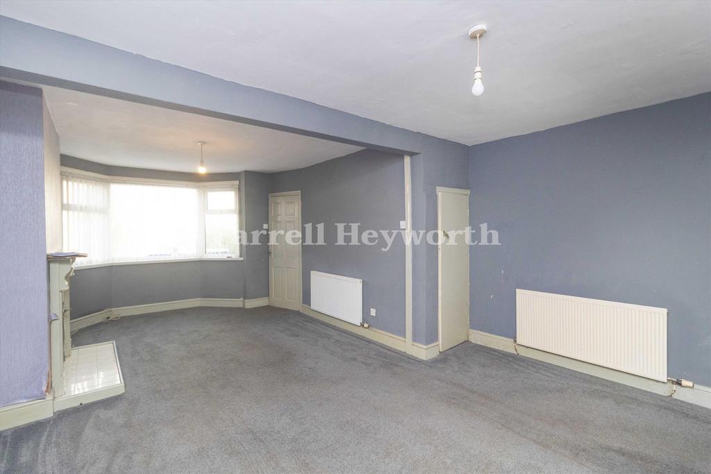 Lounge and dining 2
