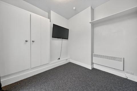 undefined, Mount Pleasant, Ilkley, West Yorkshire, LS29