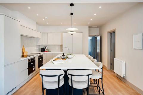 8 bedroom semi-detached house to rent, Northville Road, Horfield, Bristol, Bristol, BS7