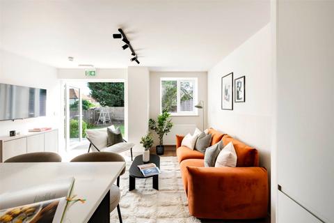 8 bedroom semi-detached house to rent, Northville Road, Horfield, Bristol, Bristol, BS7