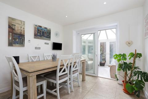 4 bedroom detached house for sale, Gorse Lane, Farnham, Surrey, GU10