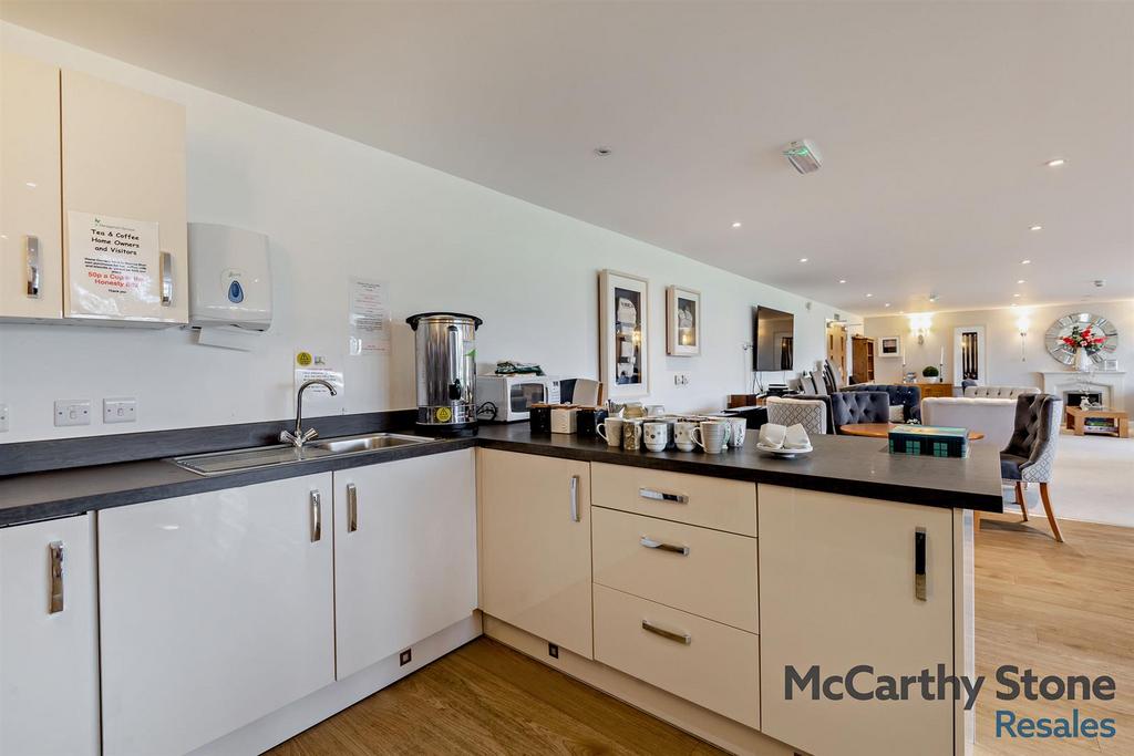 8668248-interior16-800.jpg