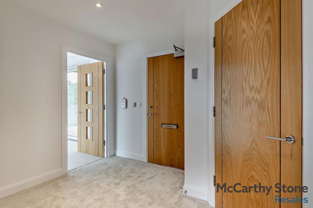 8668248-interior07-800.jpg