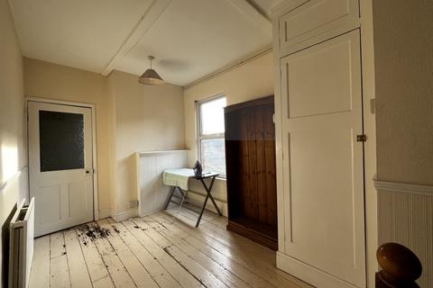 4 bedroom terraced house to rent, Howard Road, Leicester LE2