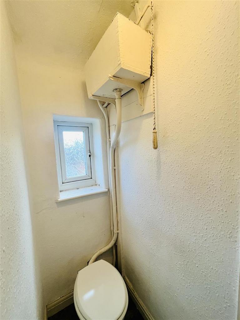 Separate WC.jpg