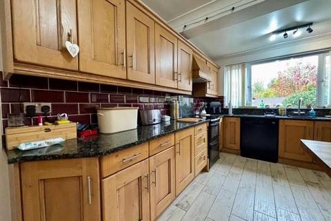 4 bedroom detached house for sale, Hillside Way, Weston Favell Village NN3