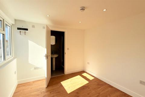 undefined, Northcote Avenue, Southall