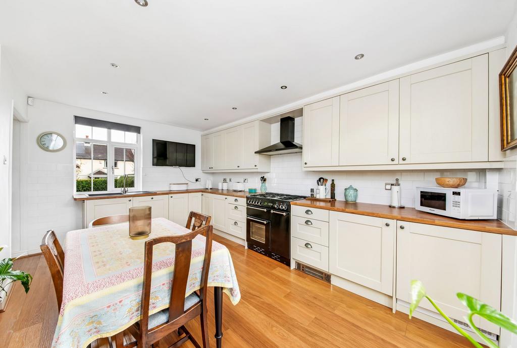 Open plan dining kitchen