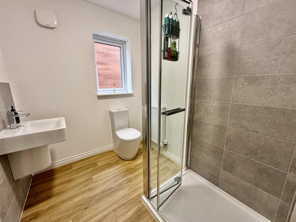 Ensuite bed two