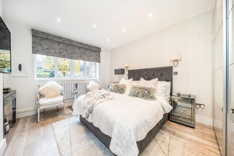 undefined, Pembroke Road, London W8