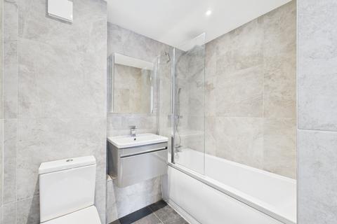 2 bedroom flat to rent, Beaconshaw, 11 Oaklands Road, Bromley, Kent, BR13TW