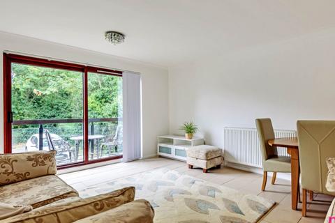 undefined, Woodside Grove, Woodside Park