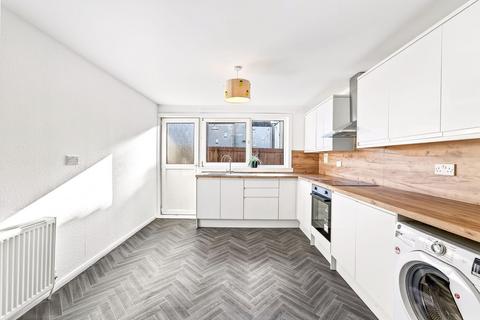 undefined, Mowbray Rise, Livingston EH54