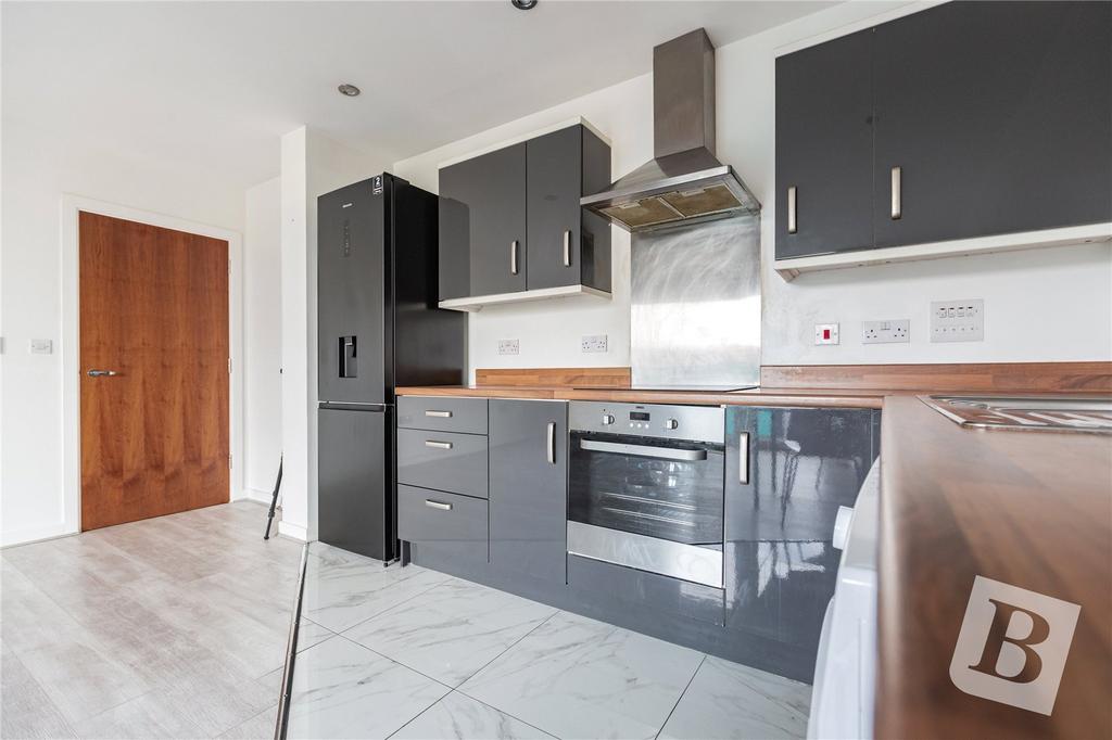 Kitchen / Dining