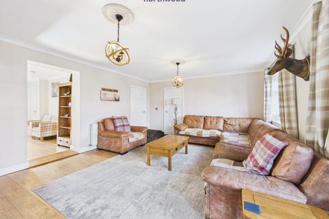4 bedroom semi-detached house for sale, The Ridgeway, Marchwiel, LL13
