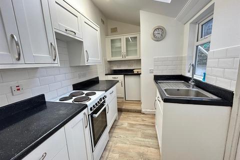 3 bedroom terraced house to rent, Falsgrave Road, Scarborough