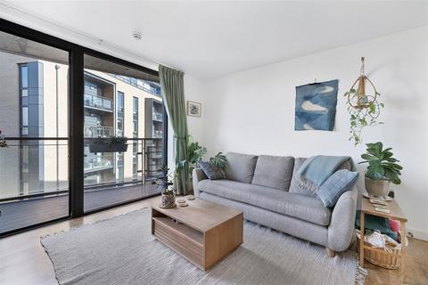 1 bedroom flat for sale, Palmers Road, London