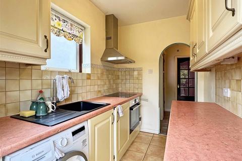 3 bedroom semi-detached house for sale, Greenways, Chelmsford